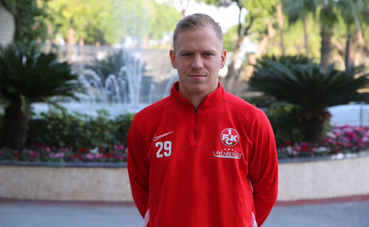 FussballBR's tweet photo. 3️⃣🇩🇪🔄 O Kaiserslautern anunciou Alexander #Nandzik (27). A principio o jogador chega por empréstimo de seis meses, com opção de compra. https://t.co/DP2ju1SSZb