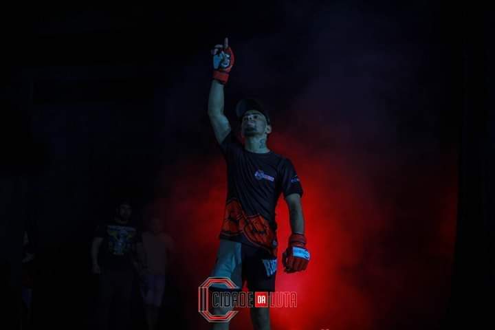 VitorPe41331908's tweet photo. I love what I do, the best job in the world I'm crazy to war again
#MMATwitter #mmatraining #MMAFans #MMAGOLD #MMANews #mma2020 https://t.co/JMaL8DqEDU