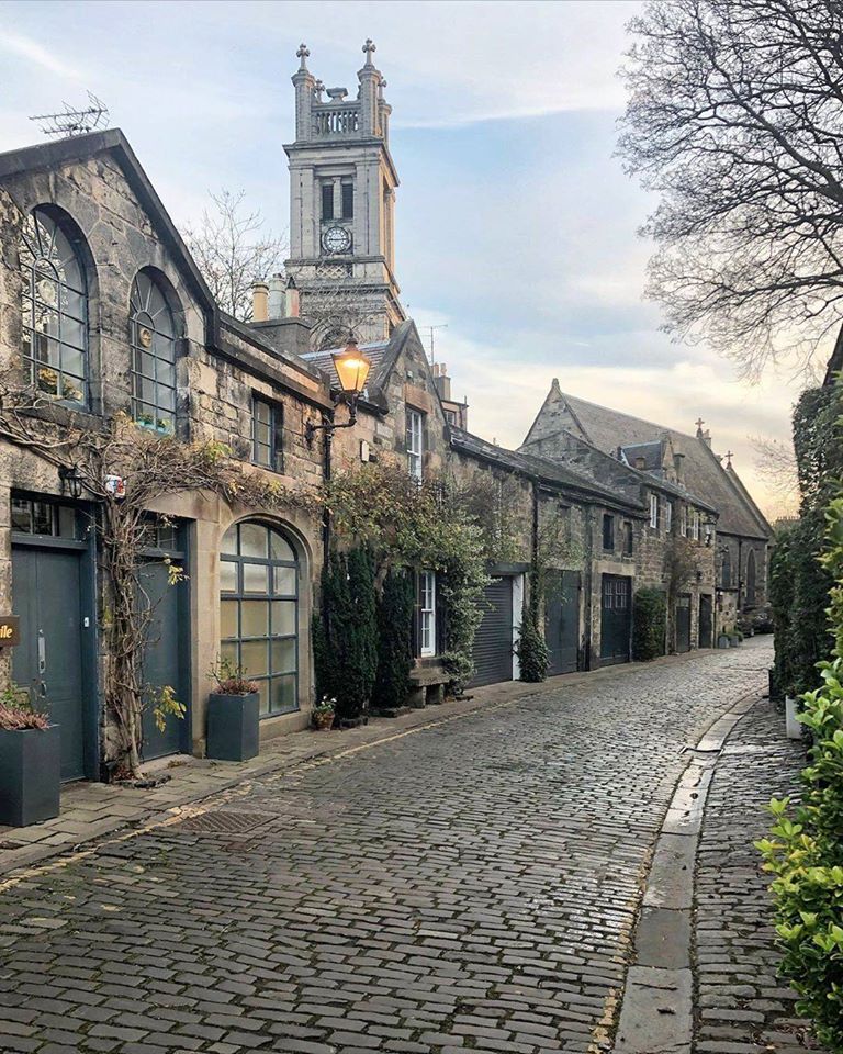 Circus Lane. Edinburgh, Scotland, UK
📷<a href="/dagniee/">Dagniee</a>