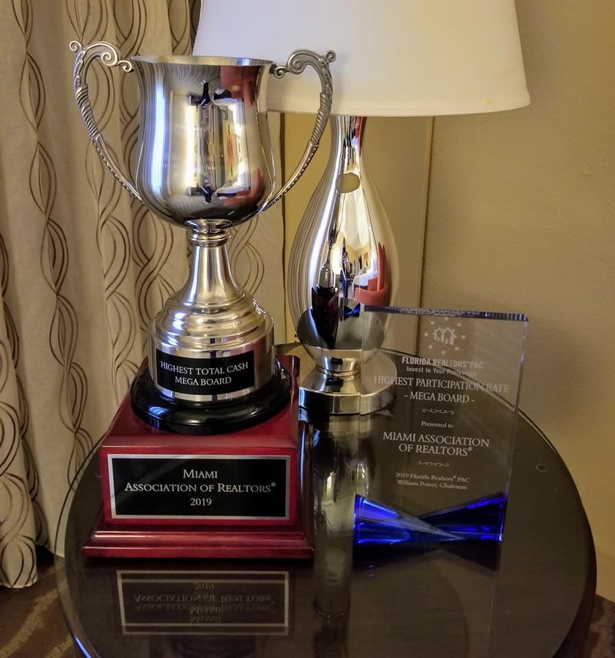 ChrisUmpierre's tweet photo. Congratulations to the MIAMI REALTORS®!

Forty-one (41%) of our members gave to the REALTORS® Political Action Committee (RPAC) in 2019, earning our association the esteem awards of "Highest Participation Rate" and "Highest Total Cash" by a mega board from Florida REALTORS® https://t.co/jY6la2nM8e