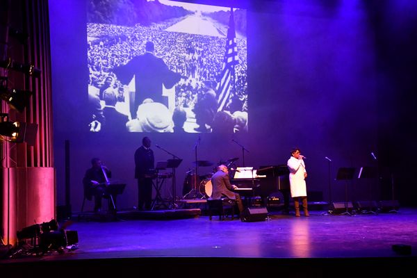 We'd like to extend a special thanks to ECA Board Member Donnie Griffin, Lift Every Voice Legacy (LEVL), Courtney Wooten, and the many groups that brought our community together for such a uplifting celebration  of the legacy of Dr. Martin Luther King Jr. 
ow.ly/2LRA50y3pDY