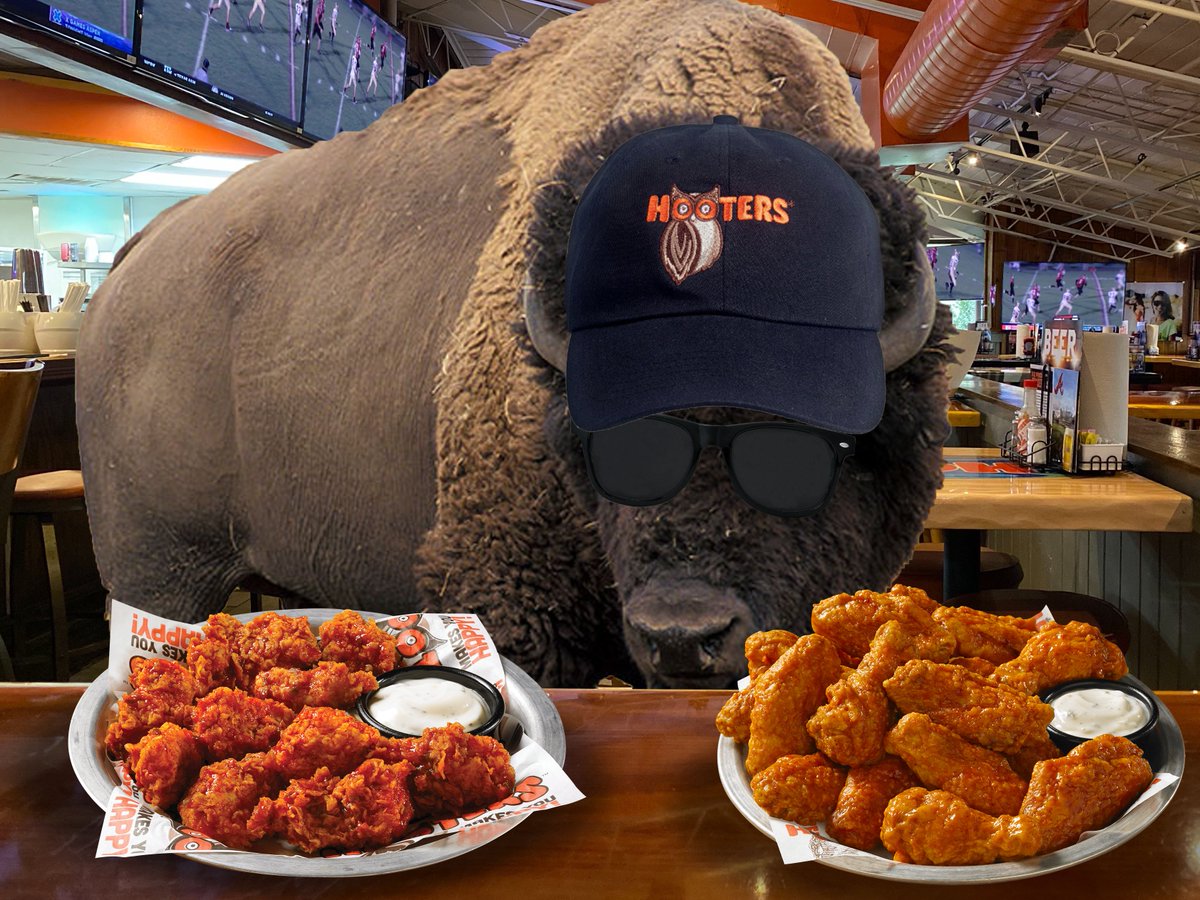 Hooters's tweet photo. Hey @BWWings we see your offer for free wings. 2 weeks later? 4 hours only? Umm.. ok? How many wings are in a “snack” anyway? Seems complicated. Watch the game with us instead and if it goes into OT, you get 6 free wings ON the SPOT. Can we get a “roar?”

https://t.co/OrcMAB0EhJ https://t.co/c1uWHVUFmG