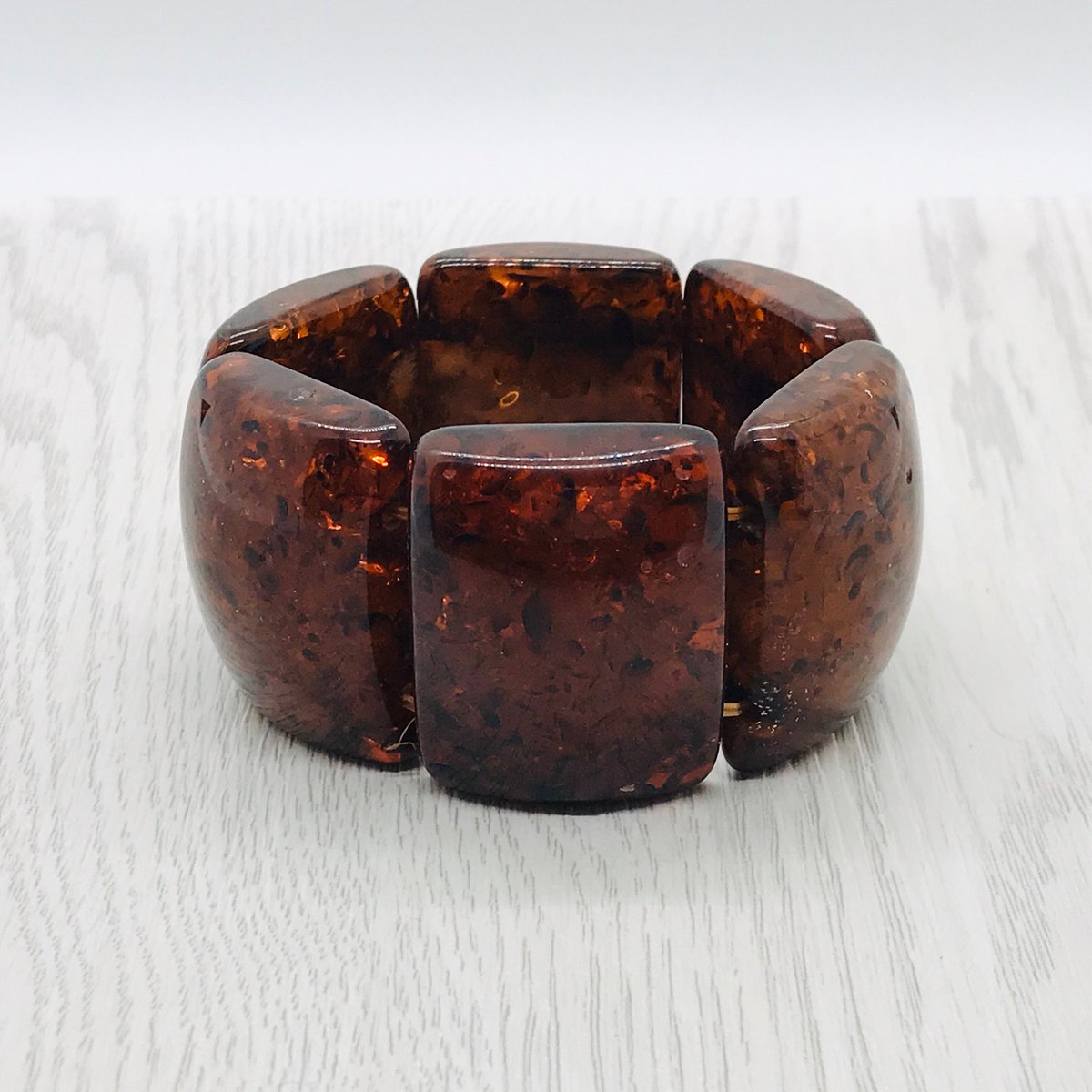 theoldvintageco's tweet image. Wide Dark Amber Celluloid Vintage Stretchy Bracelet. Resin Rootbeer Plastic Large Statement Bracelet. tuppu.net/158a2cb2 #TheOldVintageCo #Etsy #PlasticBangle