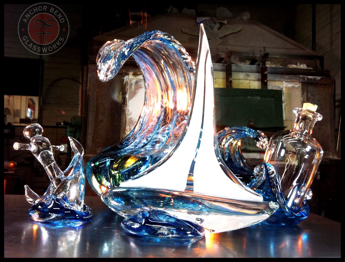 AnchorBendGlass's tweet photo. Made in the Ocean State!
#anchorbendglassworks
#contemporaryglassart
#artglass
#sailboat
#anchor
#messagebottle
#wave
#hotshop
#glassartists https://t.co/h4wTsgRRsT