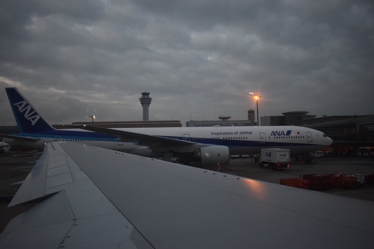 ばふぁろうず Sur Twitter 羽田空港7 10 旭川空港8 45 羽田空港からair Doのhd81便 Anaのnh4781便との共同運航便 で旭川空港へ向かいます 昨年8月に旭川スタルヒン球場に行って以来の北海道 楽しみです 飛行機 Airdo エアドゥ 北海道の翼 Ana 全日空