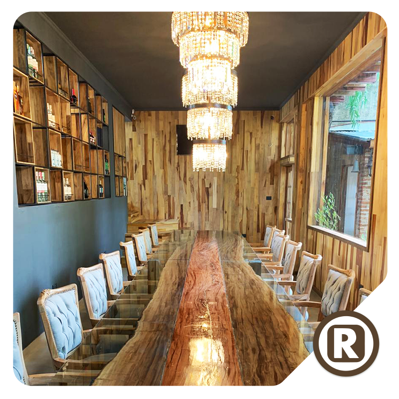 RPisos's tweet photo. ¿Cómo lucirte? Con un revestimiento de Rolón Pisos &amp; Deck. 
Revestimiento Roble Misionero Veteado 😍

Mirá todos nuestros productos! 
🛒 https://t.co/axzCJKERlZ
📦 ¡Hacemos envíos a todo el país!
🇦🇷 Industria Argentina
👌 Ahora 12

#revestimiento #estilo #decoracióndeinteriores https://t.co/Gx966xMQqA