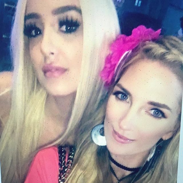 LeanGreenGirlTV's tweet photo. I need to stop using Snapchat to take ALL my pics. Who else is guilty?  #youtuber https://t.co/nEQqStoc2j https://t.co/kgFeBPfkNZ