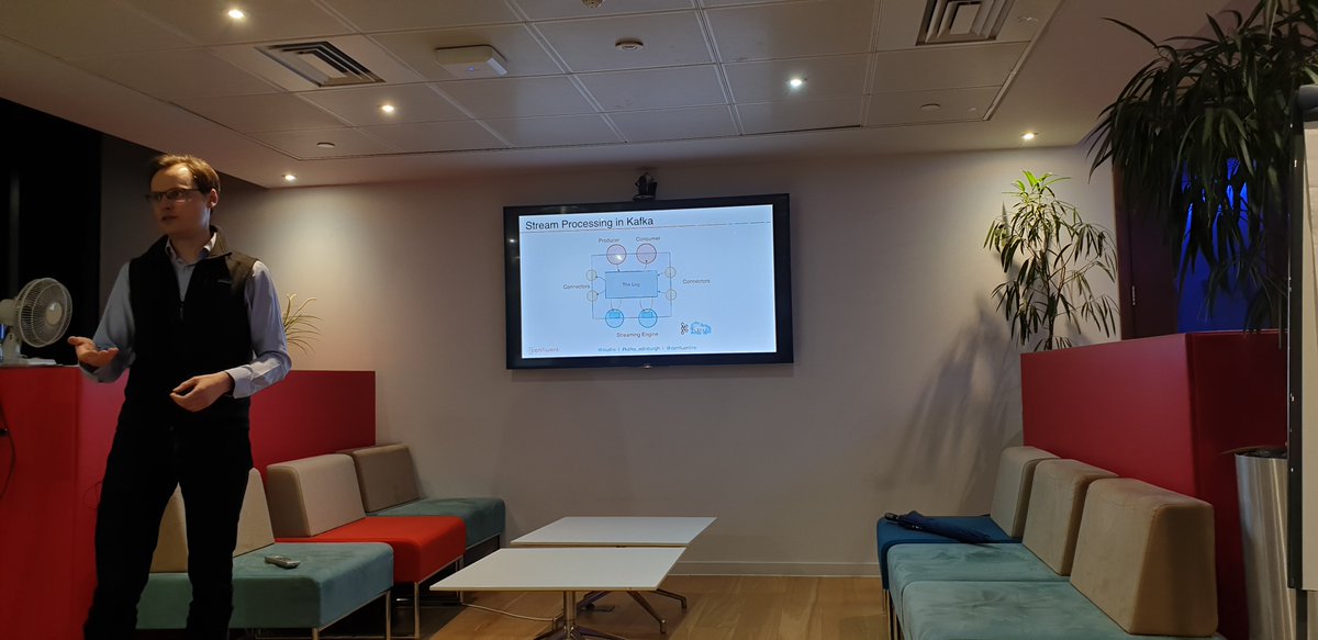 Great <a href="/apachekafka/">Apache Kafka</a> talk by <a href="/ciudilo/">Kiril Piskunov</a> during the last Edinburgh Meetup 👍