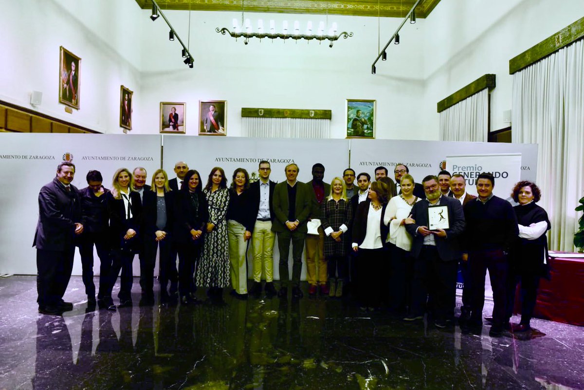 Felicidades #ErasmusPlay por vuestro premio <a href="/GenerandoFuturo/">Generando Futuro ES</a> Encantada de ser una de vuestras mentoras en un proyecto tan internacional e interesante:-) Enhorabuena a los finalistas Evorgy y Powering Car y sigamos luchando por nuestros sueños #emprendedores