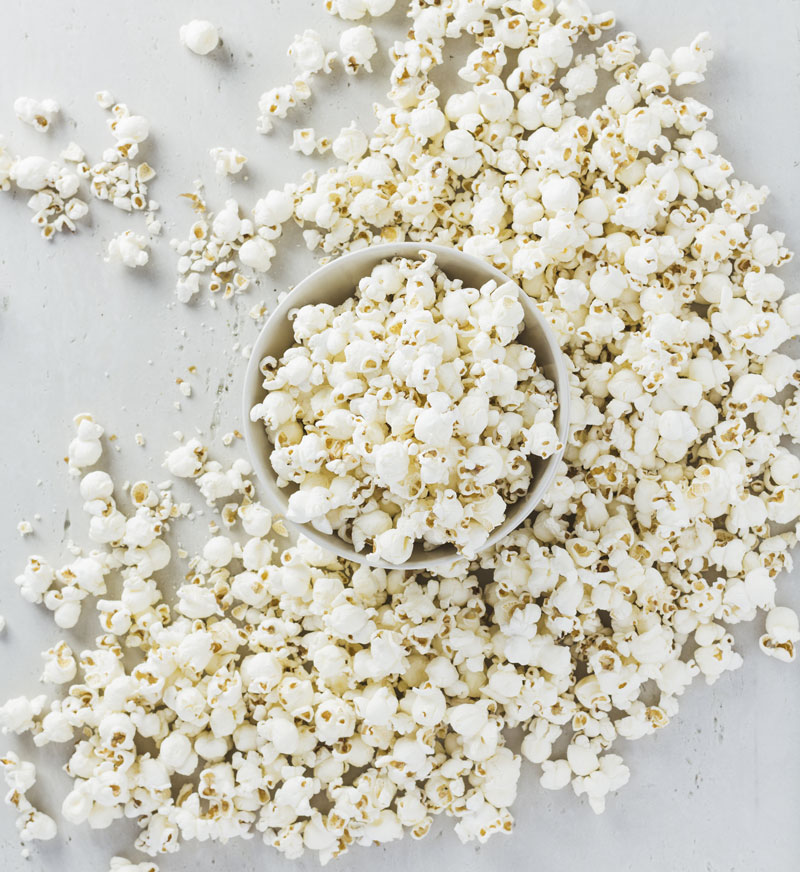 Because #movienights are the perfect winter activity! bit.ly/2k4XTt2 #popcorn #healthymoviesnacks
