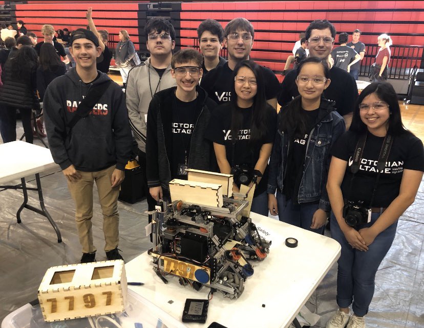 vistaridge7797's tweet photo. Our last AML meet was a couple of weekends ago. AML Championships are in a couple of weeks and we’re excited for it. https://t.co/mdIB7jRPNh