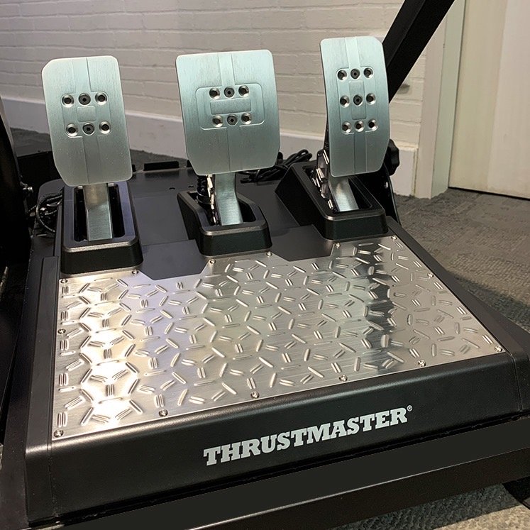 SWSimracing's tweet photo. @TMThrustmaster 🤔 https://t.co/cPNUOyaTJ4