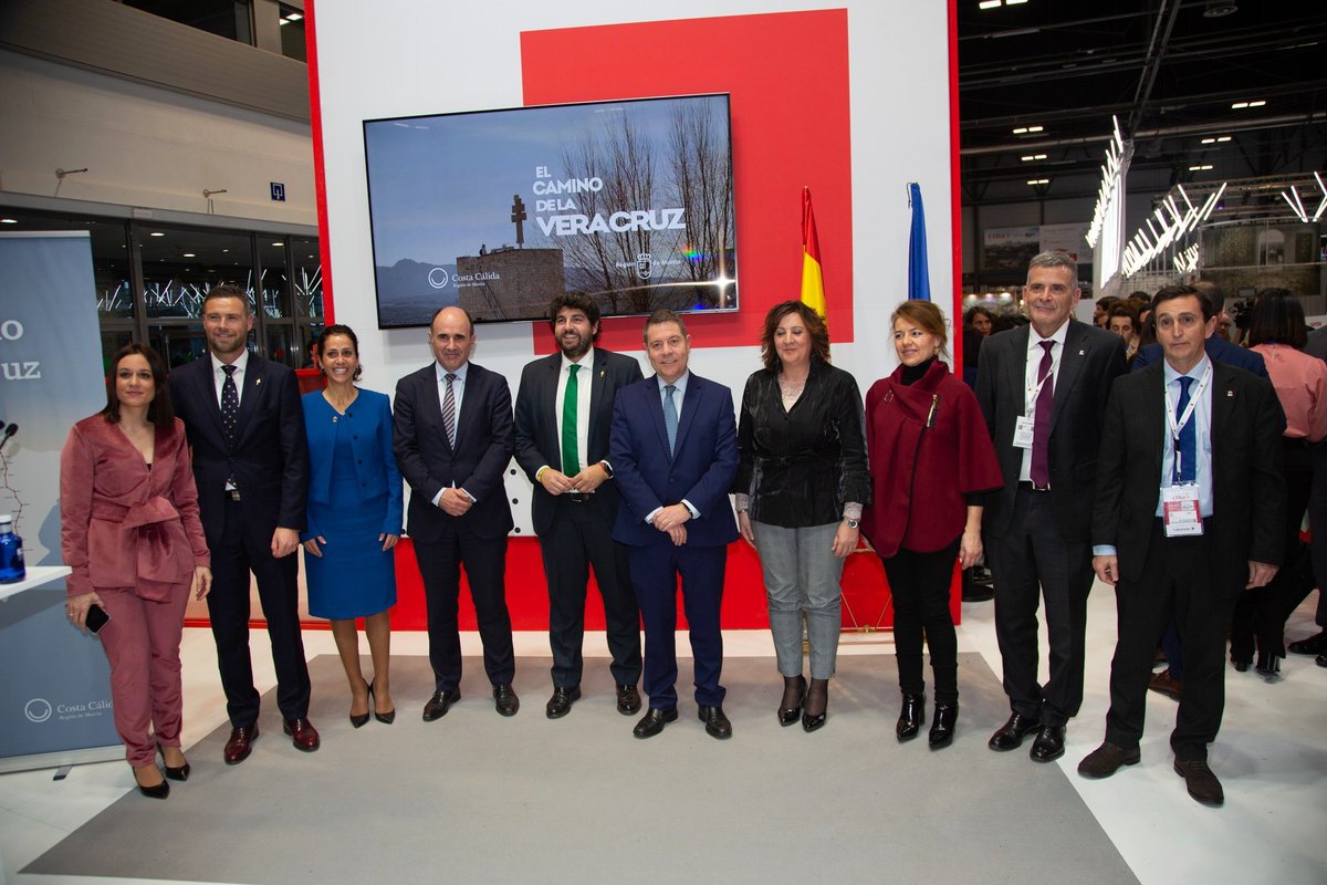 El Camino de la Vera Cruz toma un impulso en <a href="/fitur_madrid/">FITUR</a> uniendo voluntades entre las administraciones implicadas
 
#Turespaña acoge presentación de los presidentes de la Región de Murcia y Castilla la Mancha, alcalde y subdirector de sostenibilidad de Ministerio de Turismo