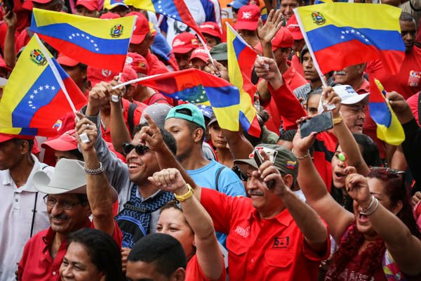 ╔══🔹•ೋ° °ೋ🔹══╗
#AntiimperialistasEnMarcha
╚══🔹•ೋ° °ೋ🔹══╝
💛@NicolasMaduro
💛@Haymelis2
💛@evelynangelin12
💙@anaaponte8
💙@carlamago1
💙@miflaca777
❤️@lainerque1
❤️@daymecosta1
❤️@elianyer13
💛@latrucha57
💛@dejesus574
💛@mby25761290
💙@ruthnavas14