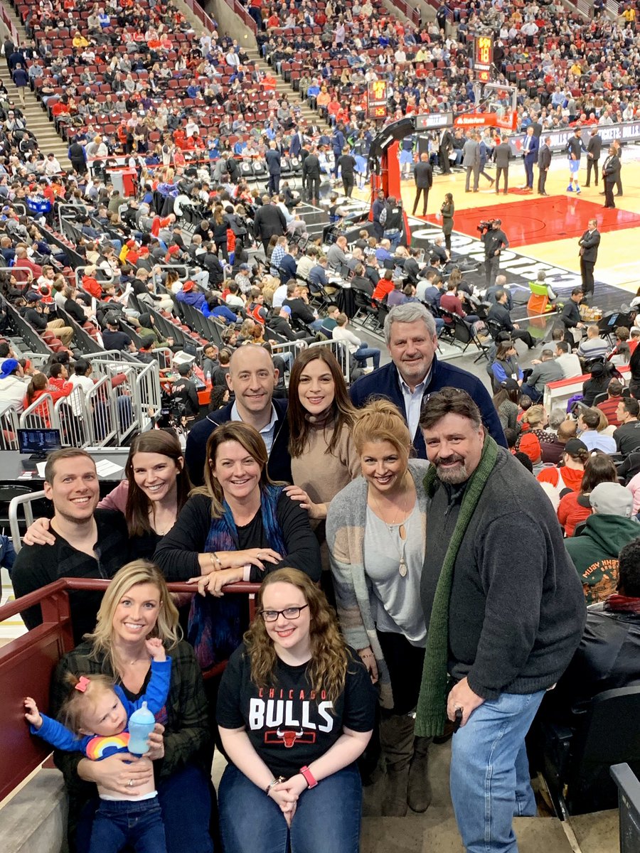 DemiDyan's tweet photo. @CobyWhite The @rainbowsforkids Board loved supporting you in the @chicagobulls victory last night! Now, will you help us support kids who have lost a loved one? #griefsupport #childrengrieve https://t.co/8iyeN6DjFZ