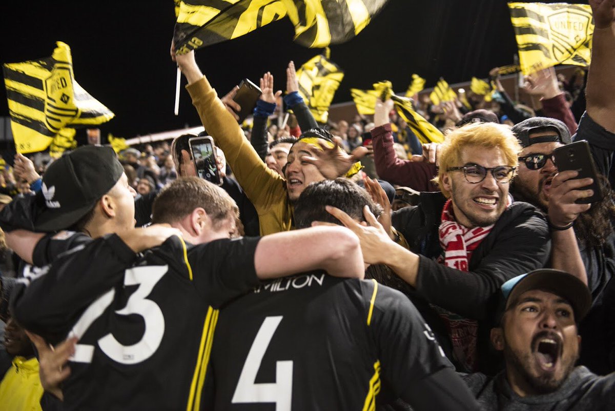 TheCurseNM's tweet image. This atmosphere DISAPPEARS if we add non-retractable nets! @MayorKeller @cabq don't let this happen! Retractable nets are affordable! There is option that works for everyone!