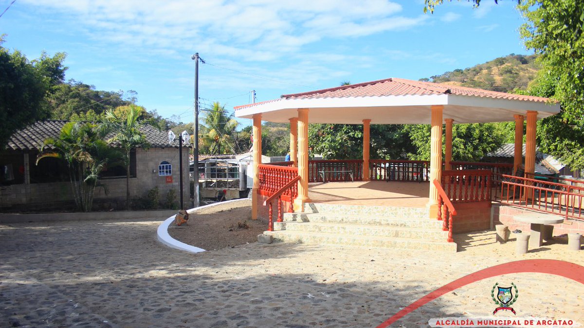 ArcataoSv's tweet photo. ¡Estamos por finalizar las obras de remodelación en el Parque de la Colonia Jesús Rojas!

Trabajamos arduamente para construir un lugar más acogedor para todas las familias Arcatenses, que ahora contarán con un espacio más amplío para su recreación. https://t.co/ulhKimJ6fI