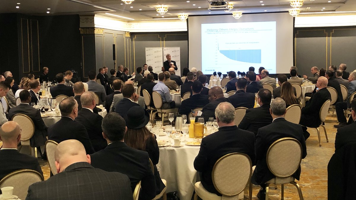 ACGnebraska's tweet photo. Jim Glassman, Head Economist of @jpmorgan Commercial Bank gives big audience a realistic, optimistic economic outlook. On the current long-running expansion he says, "We're in the 11th inning of an 18-inning game." Good news at today's breakfast meeting. https://t.co/e4k8hiL38e
