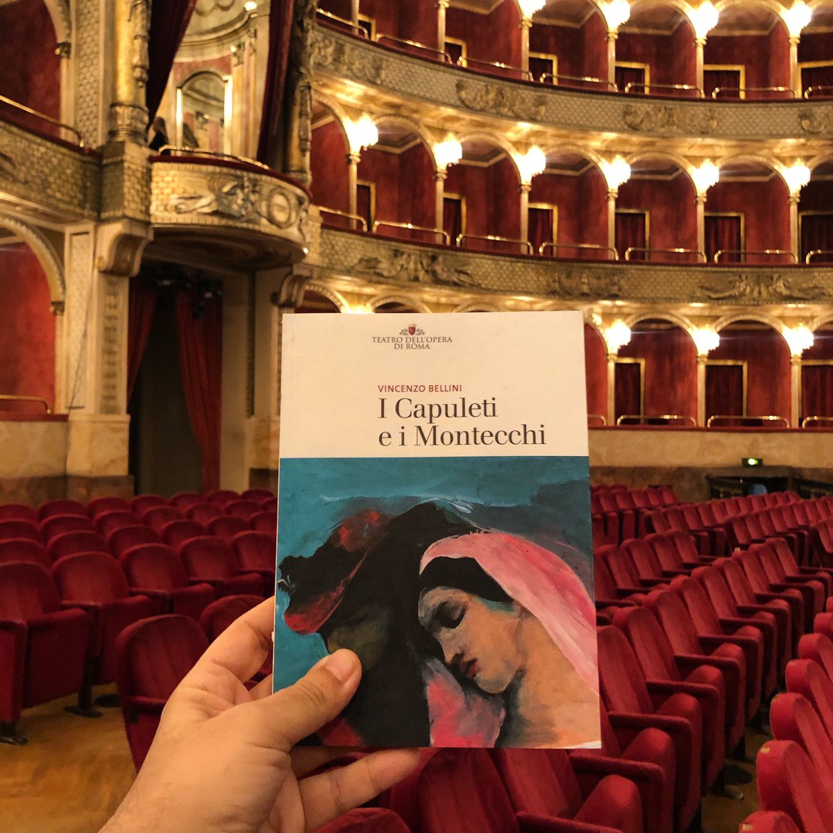 OperaRoma's tweet photo. “I Capuleti e I Montecchi”
È bello condividere emozioni...
#operaroma #TORcapuleti https://t.co/fIAQpsNf2H