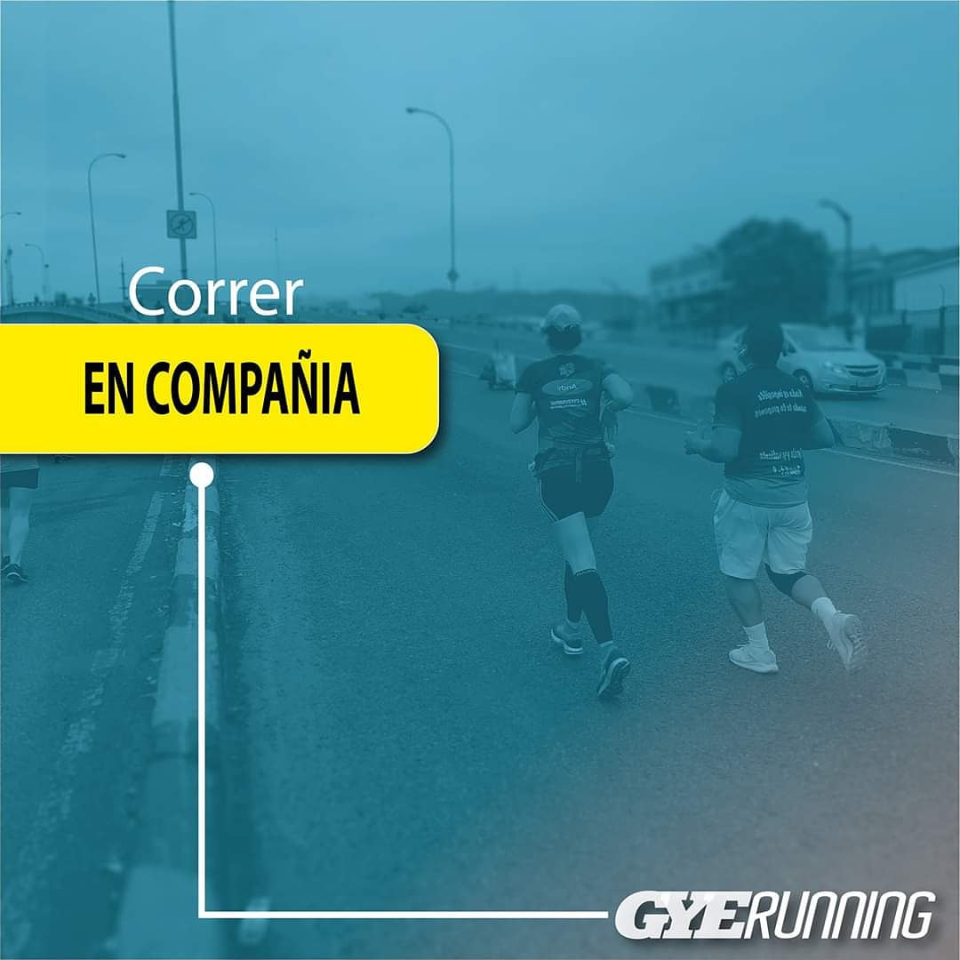 Según un estudio de la Universidad de Neva York, quienes compiten con un compañero mejoran sus tiempos. Pero no solo se debe confrontar, ya que correr en pareja o sumarse a un grupo distrae y evita pensar en la fatiga.