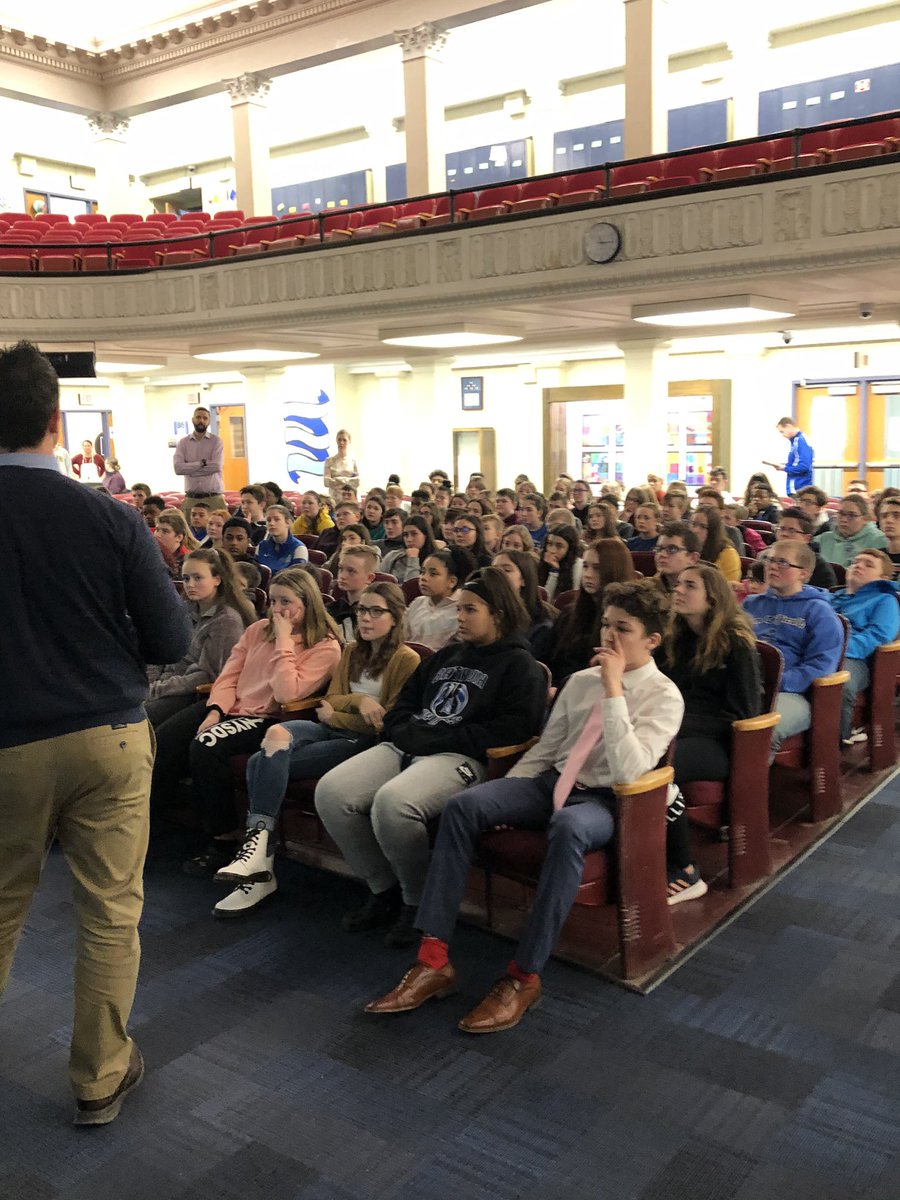 CounselorsBMS's tweet photo. @BataviaHSCC came over to meet with our 8th grade students to talk about the transition to the HS.  Students had a chance to hear about their upcoming Freshman year and to ask questions emregarding schedules and course selections.  @BataviaMiddle #BMSPride https://t.co/c6BLB6dU1L