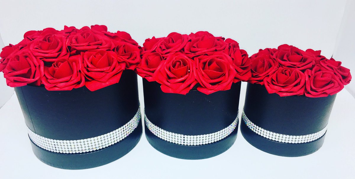 Esmeral88559107's tweet image. Valentines Hat Boxes Filled With Red Foam Roses. 
#ValentinesDay2020 #hatboxes #foamroses #Maidstone #Kent