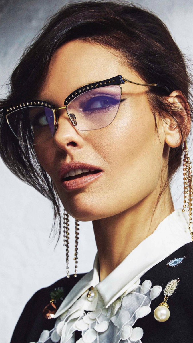 FrameChain's tweet photo. HIYA @YOUMagSocial. Thanks for featuring our DOLLY chain. We must say, she looks pretty damn good. 🔸🖤🔸 https://t.co/KcLV955tLa