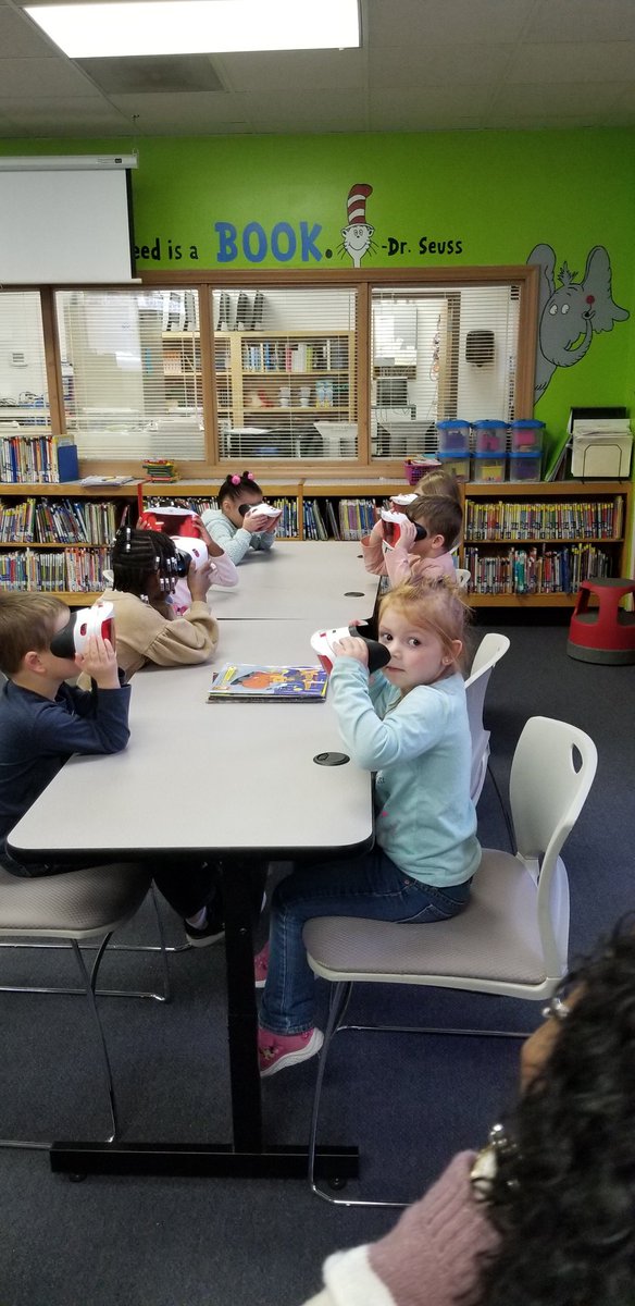 CindyBraddy66's tweet photo. Our Prek kiddos wrapping up our lesson on the Arctic. Thank you Mrs.Alligood
#virtualgoggles #makinglearningfun https://t.co/yGH0LhjLj6