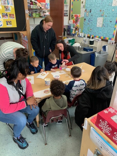 JamesEBiggs's tweet photo. We had an awesome turnout for our Parent and Child Together Time (PACT time) at James E. Biggs! Students spent valuable time in the classroom with family members and participated in a variety of activities! Thank you to our parents, grandparents, and other guests for visiting! https://t.co/gSzyCIen7a