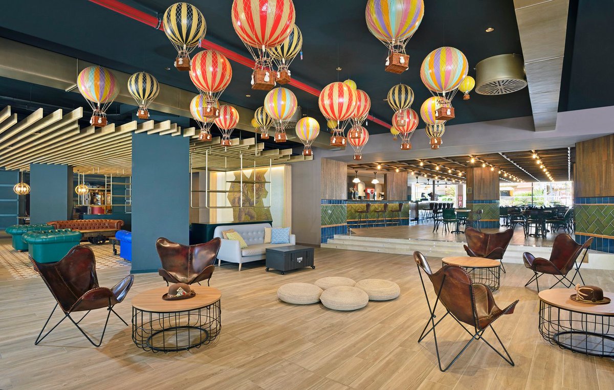 Sol Katmandu tweet media