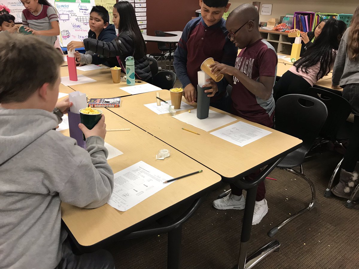 Lindsay Hooks tweet media