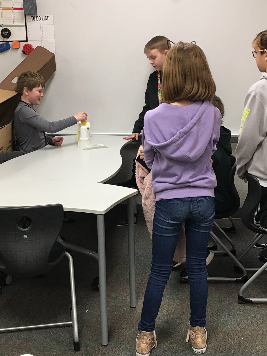 SFrantzenGT's tweet image. Build a Bridge in Challenge Lab! Love seeing how these students try again if their idea fails and cheer on others when their idea is successful! #branchgt @Longbranch_Elem #challengelab