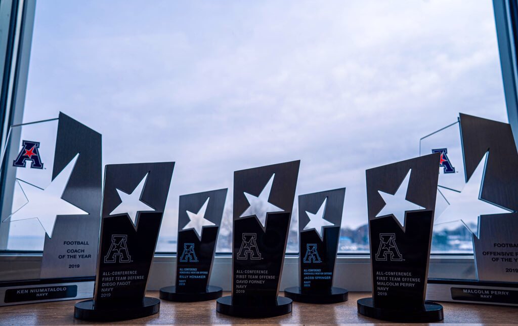 NavyFB's tweet photo. Some new @American_FB hardware ➡️ Annapolis, MD. 

#NavyFB | #BuiltDifferent | 🏆 https://t.co/Ji4PVhDrfW