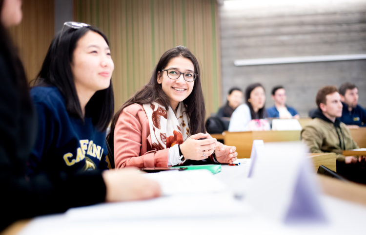 BerkeleyHaas's tweet photo. Our new program gives undergrads the option to apply early for a coveted spot in the full-time #MBA program and then defer for 2-5 years to gain the required professional experience. https://t.co/IvO3GRA1nF https://t.co/n3trLeYEn4