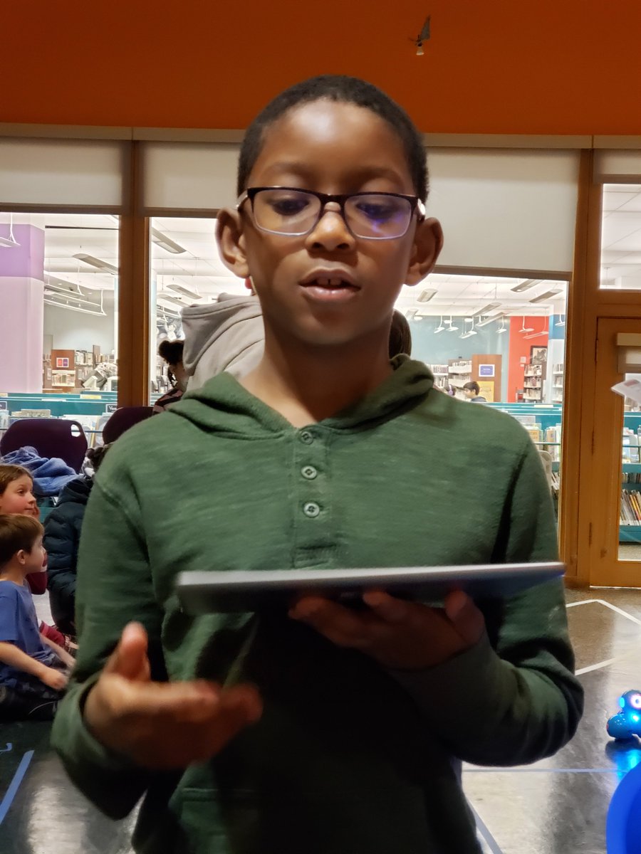 beyethebook's tweet photo. D97 students trying Lightbot at Code Fest 
hosted by the Oak Park Library https://t.co/JO0LZozTNV
