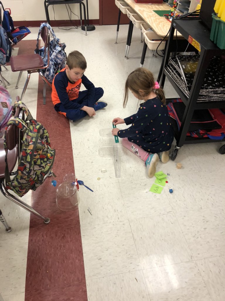 MrG_BSES122's tweet photo. Does it roll or stack? Investigating properties of solids!
#BSESjagnation #gvfeeling https://t.co/ulHxYxlWRu