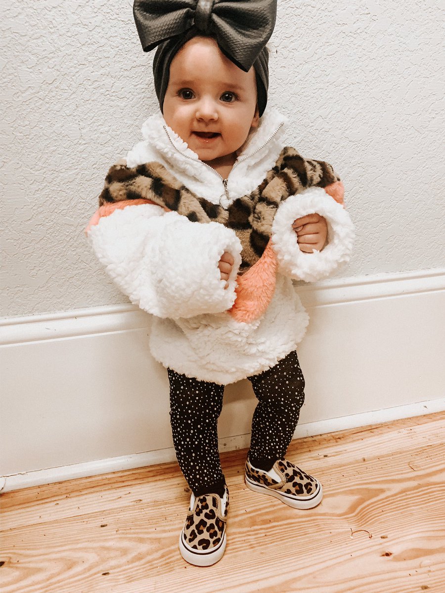 tayyd4's tweet photo. We look up to Kenny so much. We’re buying ALLLLLL the Kenny fits @shaniaaamarie https://t.co/YO44mViCSg