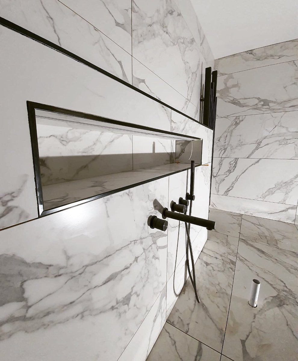 KitchensInspire's tweet photo. Current bathroom design and install we are working on @flooringbydesignltd. All ready for the bath install π #bathroomdesign #modernbathroom #bathtaps #gunmetal #porcelaintiles #porcelaintile #stainlesssteel #tiletrim #largeformat #bathroominstall #calacatta #Interiors https://t.co/N0OGvJG7pl