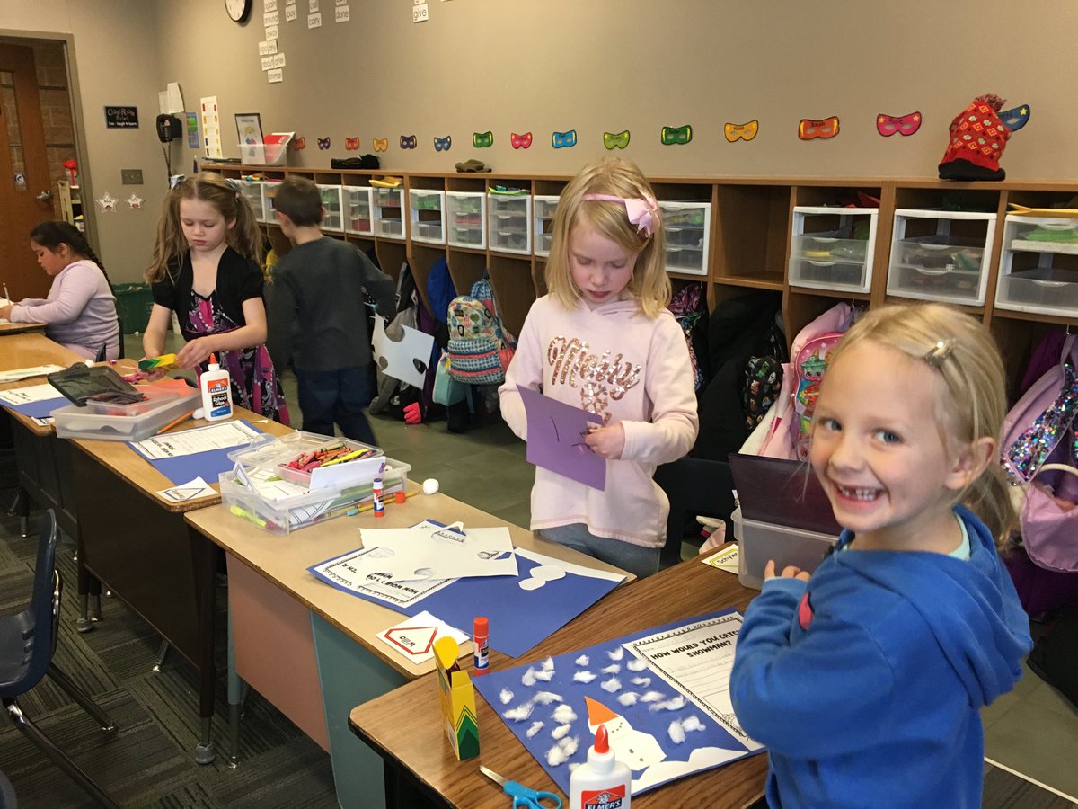 jethoma1's tweet photo. How would you catch a snowman? Today we had fun coming up with our own plan! #snowmanfun @WayneSchools https://t.co/0MjhMTkiIL
