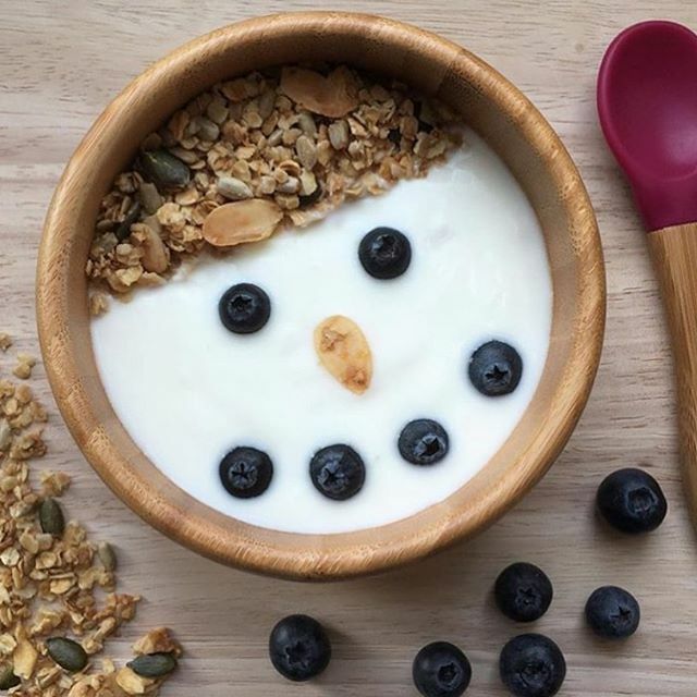 Even though it’s cold here, I feel this may be the closest we get to a snowman 🤣⛄️⁣
⁣
On another note, have you ever made your own granola? It’s seriously amazing. Check out my blog post, link in bio @allaboutkids_uk for a really easy granola recipe.… ift.tt/38r61xo