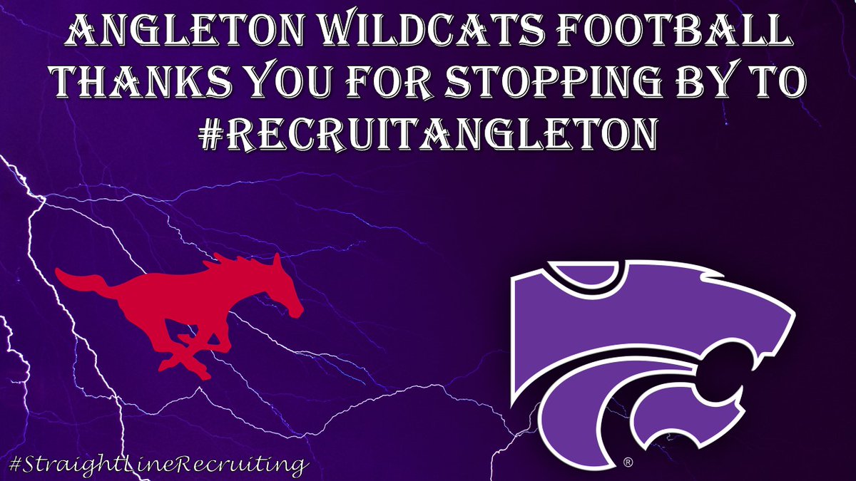 PurpleReignFB's tweet image. Thank you to @CoachKCurtis and @SMU_Football for stopping by to #RecruitAngleton today! #StraightLineRecruiting #PurpleReign