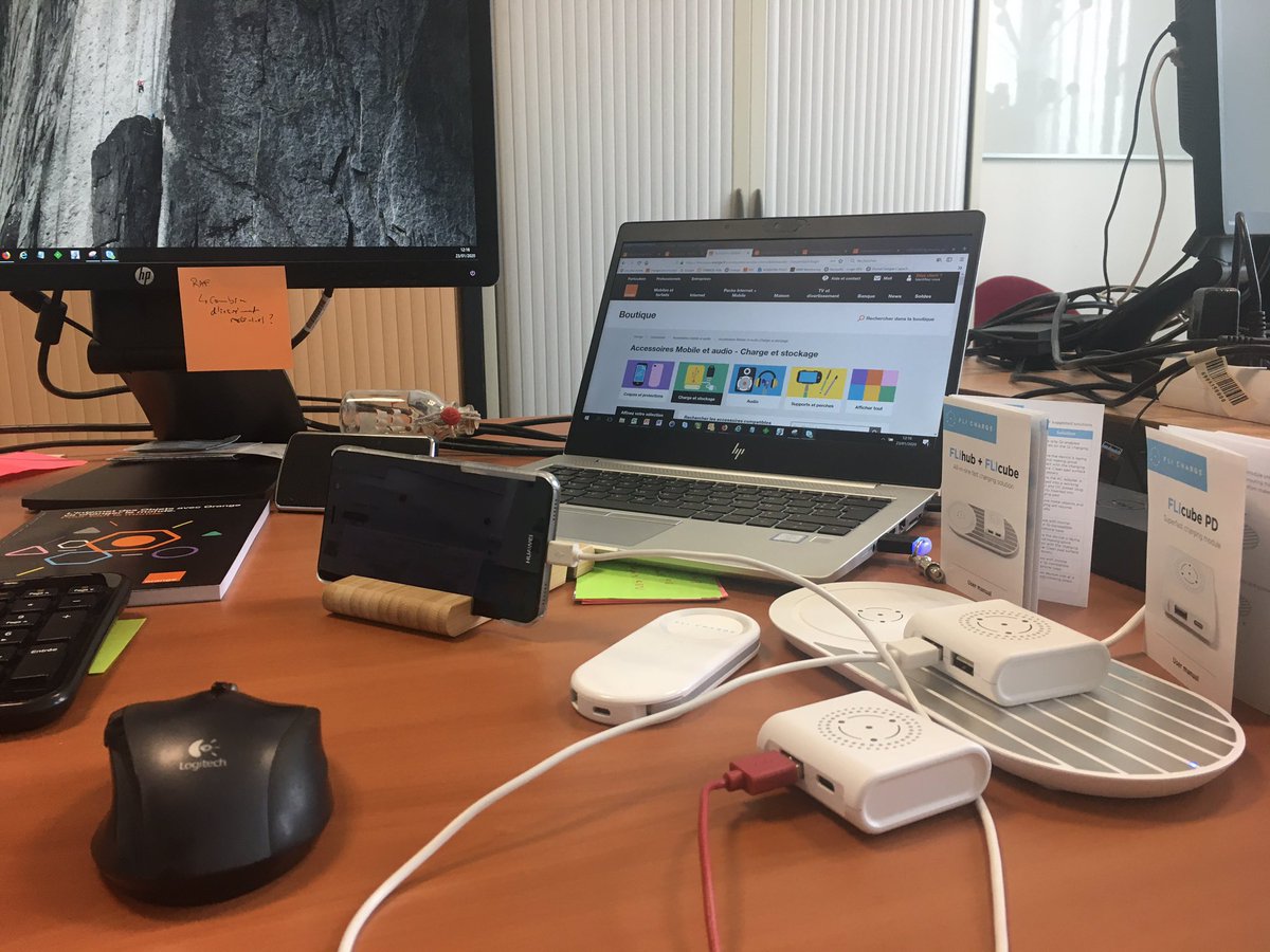 OussarTweeT's tweet photo. I’ve just received at the office a new @FLI_CHARGE kit, happy and amazingly surprised by the quality of the product and the ultra fast charging speed. Tomorrow testing powering up my laptop through the usb-C. https://t.co/ZjBVjmIpV8