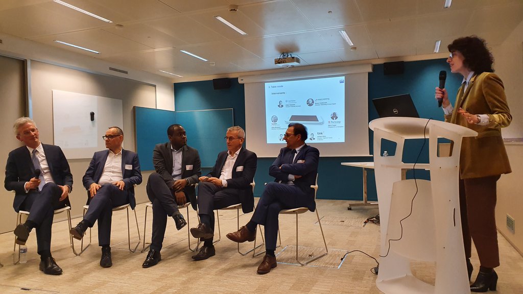 NasserChahi's tweet photo. Table Ronde au Workshop sur l'Open Banking 2020 organisé par Grant Thornton. Avec @Chabrier @Teixeira @PORTA @PrimonClaire #Thornton #OpenBooking #Sage https://t.co/KuVxapI2WB