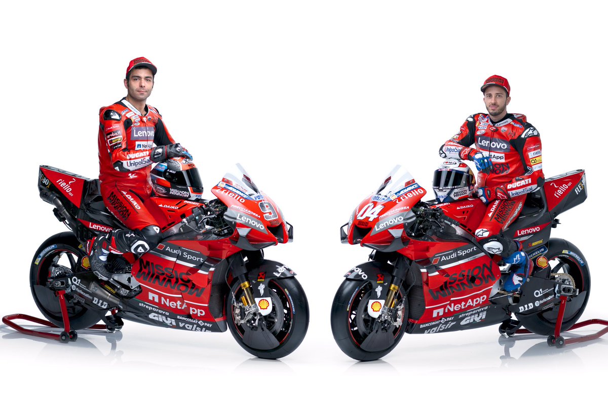 ducaticorse's tweet photo. Unveiled!! ✨ The new l👀k of the Desmosedici GP for the 2020 
@motogp season! 

#DucatiTeam2020

#ForzaDucati #Ducati #MotoGP https://t.co/AcD2COabaC