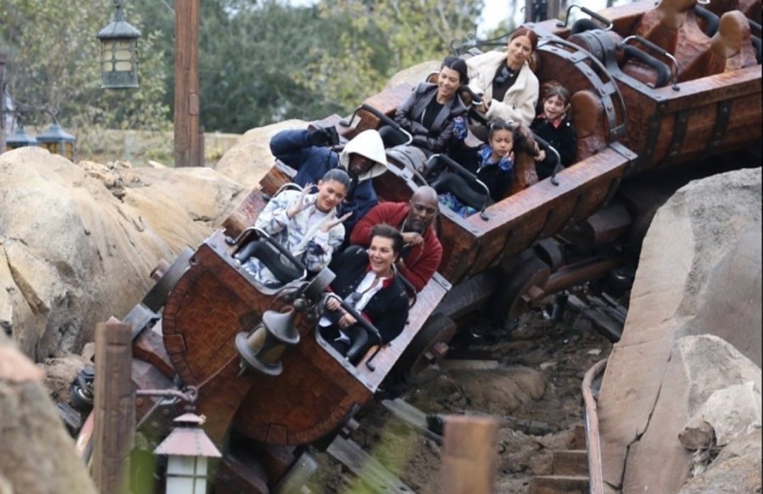 Disney Parks Celebs Confirmed Kardashians Are At Disneyworld Kim Kourt Kylie Also Travis Scott Now In Epcot Saw Spotted Disney Kimkardashian Kardashians Kourtneykardashian Disneyland Celebritysighting Waltdisneyworld