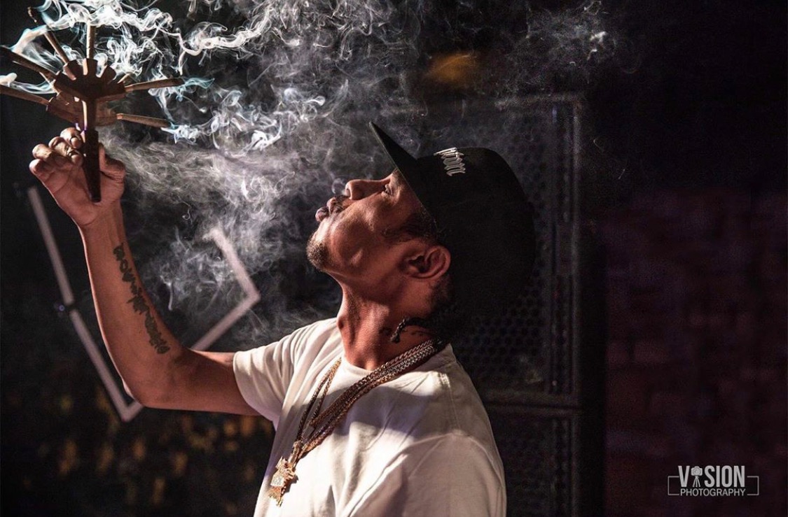 Smoke with Me

#layziebone