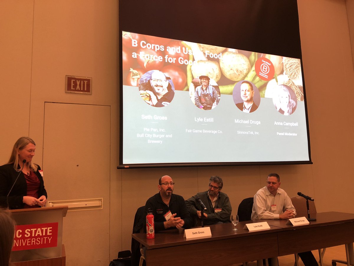 bitsygrace's tweet photo. Just got to the #MBAFoodCon and my jaw has dropped to the floor learning about the values of @BullCityBurger. I had no idea that this restaurant &amp; brewery only serves food that is in season and local. i.e. tomatoes are out of season so replace this topping w/ available items. https://t.co/p5umMByhgK