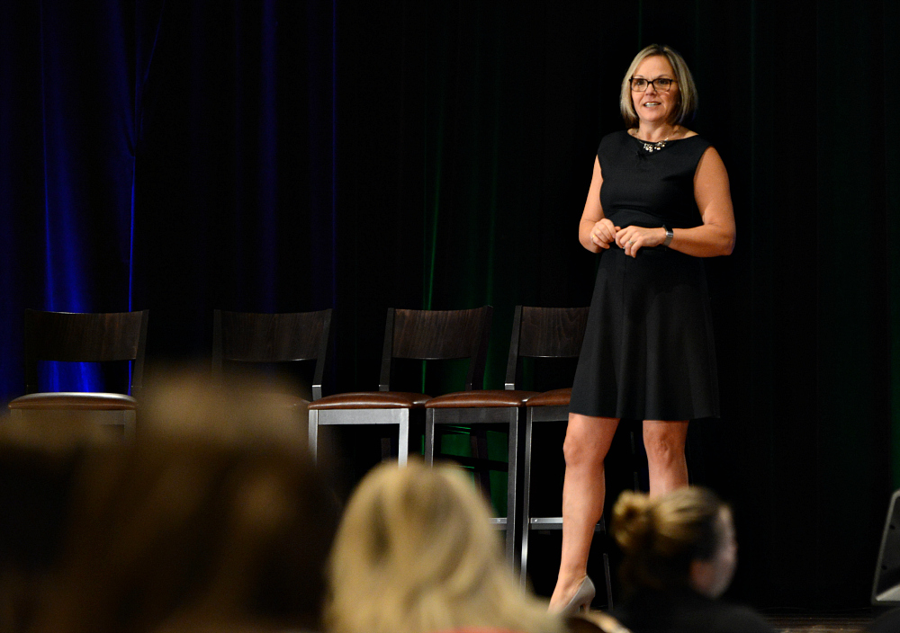 advancing_women's tweet photo. #throwbackthursday
At #AWCA2019 @cederbergspeaks on getting past 'I can't' thinking:
1. RECOGNIZE your negative voice
2. REMIND yourself of ways you ROCK
3. REFRAME negative messages into what's possible
4. REPEAT: practice, practice, practice!
Michelle's back at #AWCA2020! https://t.co/NHFRmL4dJM