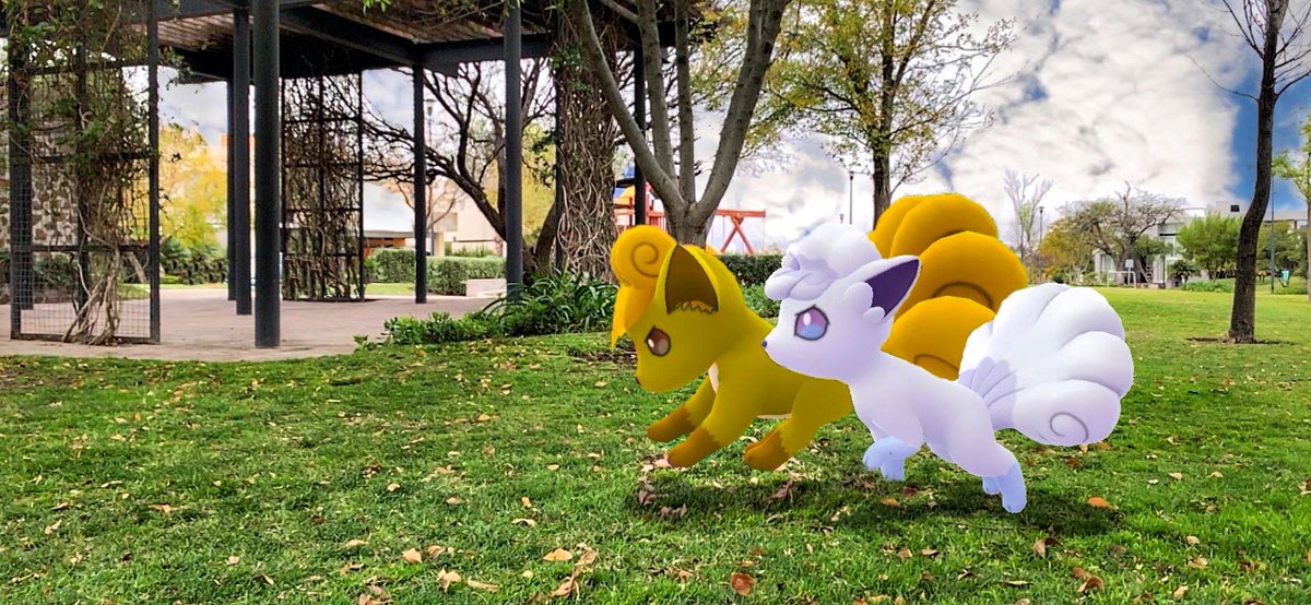 PeloPoGO's tweet photo. Who will you vote for #PokemonGOCommunityDay ? ❤️Dratini, 💪Machop, 🤟Rhyhorn or 🔥Vulpix ? #pokemongo #gosnapshot #shinyedit #ztdnews https://t.co/gKJ7IXjyyj