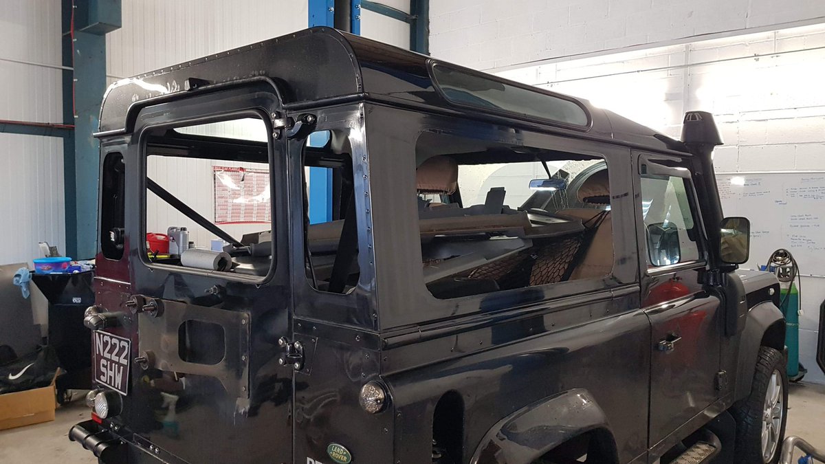 Yorvik Windscreens tweet media